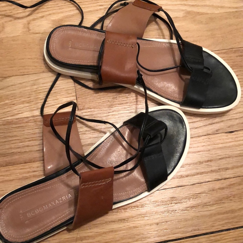 BCBG Max Azaria Brown Black Sandals